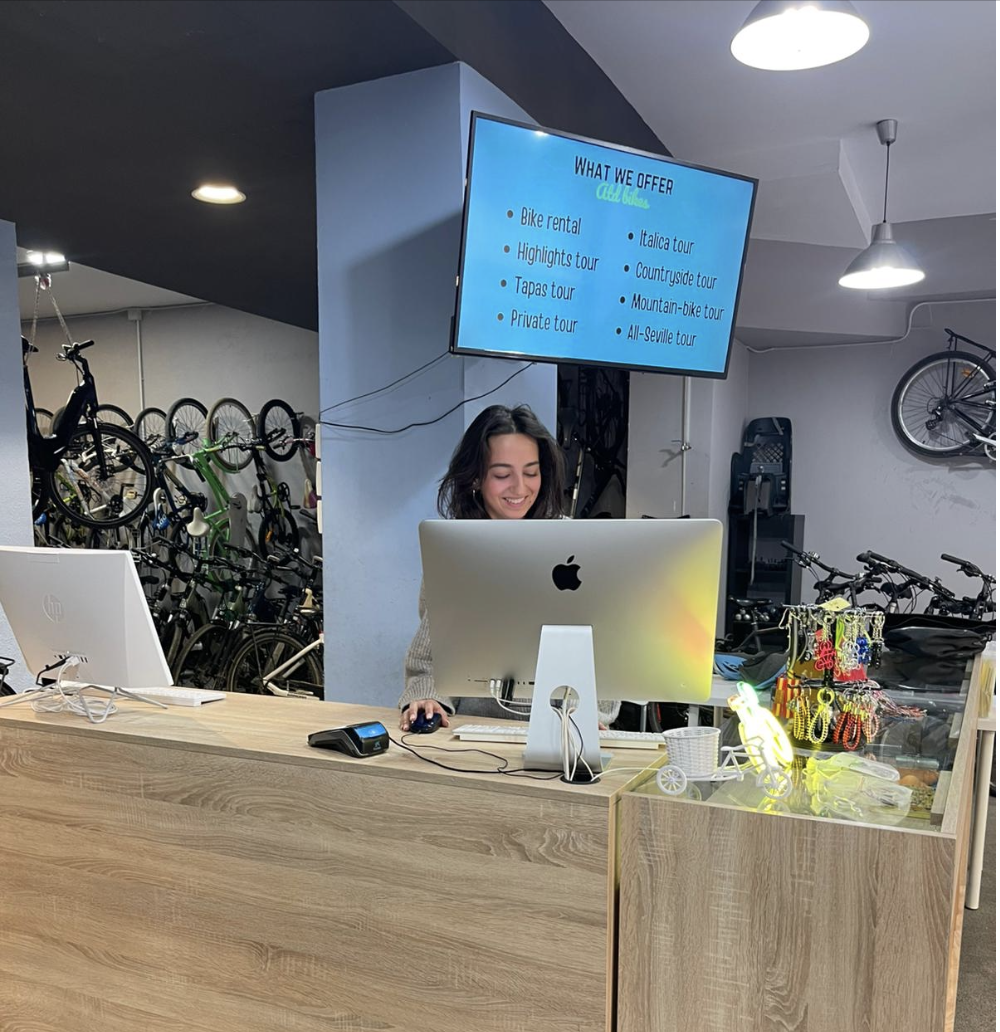 Say hello to our new intern Sophie!